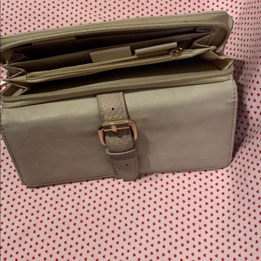 Wallet - Picture 3 of 4